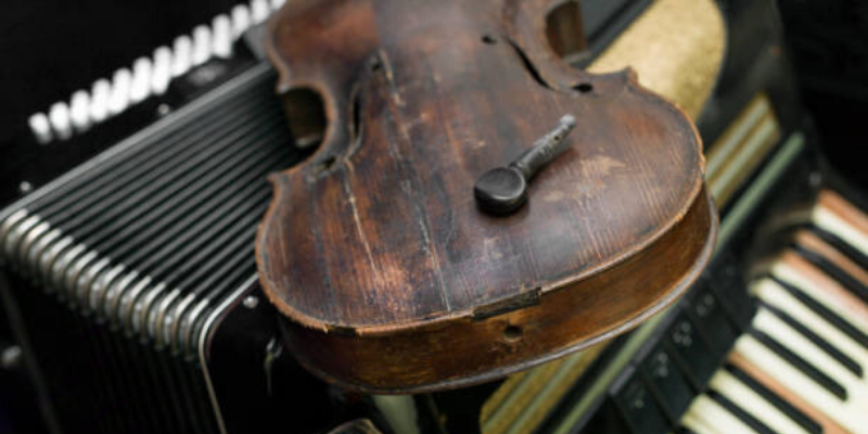 Care and protection tips for storing and transporting traditional musical instruments