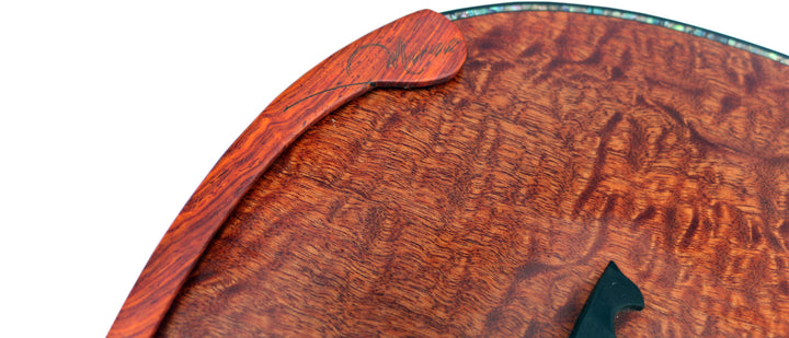 Special electric Turkish lavta LAV-4E by Miras short-neck fretted lute with pickup